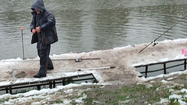 Основной водоём. На резину. смотреть онлайн