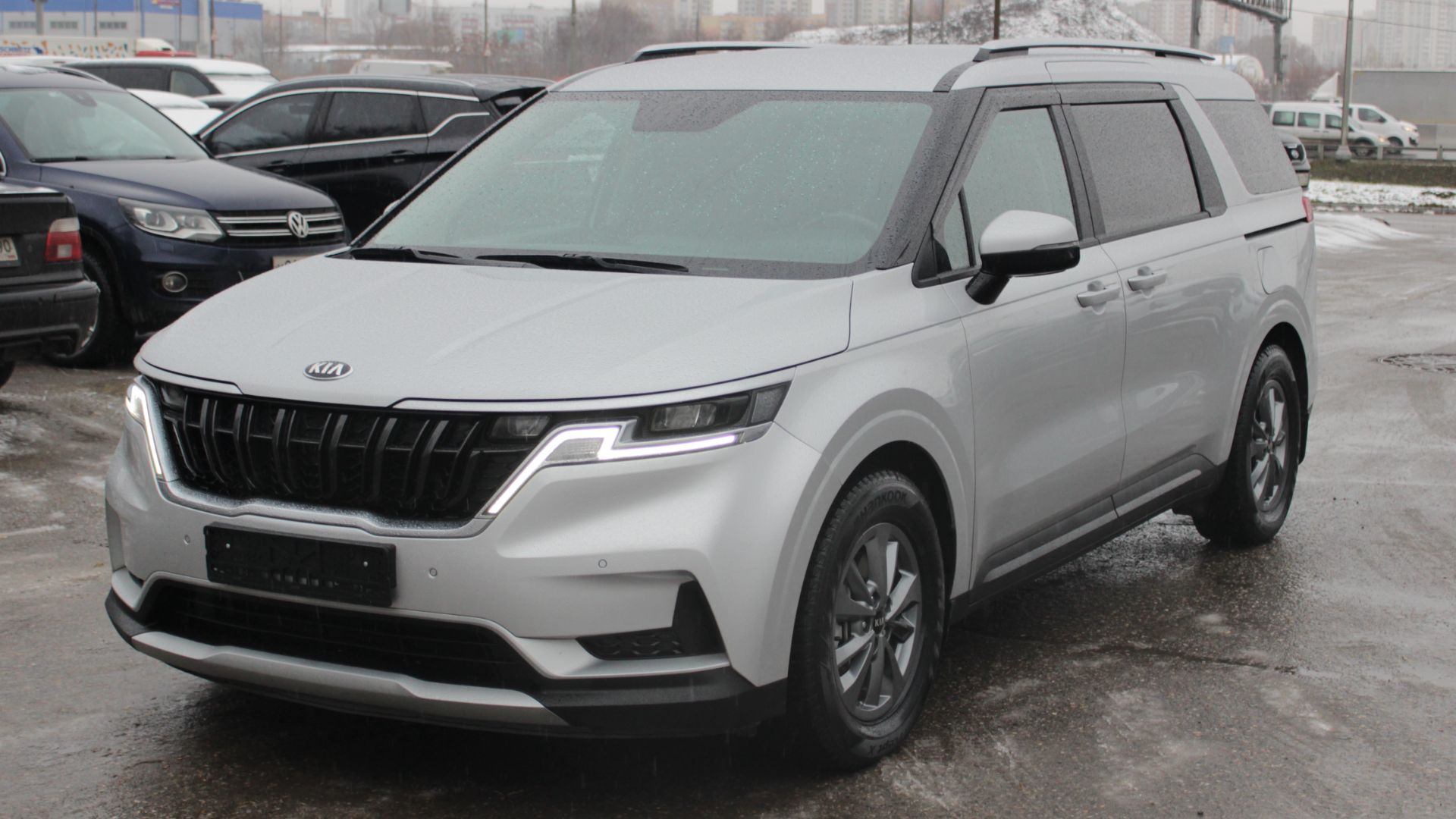 KIA CARNIVAL (2021) смотреть онлайн