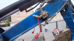 Поднимаю уровень грунта перед домом. Мини экскаватор Rippa R10