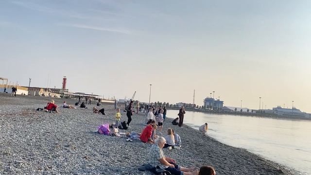 Тёплый ноябрь в Сочи смотреть онлайн