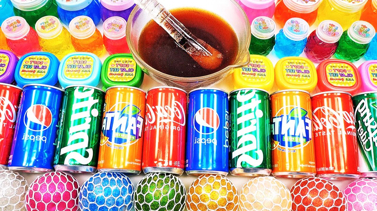 Мультики для детей. Слаймовая палочка с тенями для век и газировкой. Мультики малышам смотреть онлайн