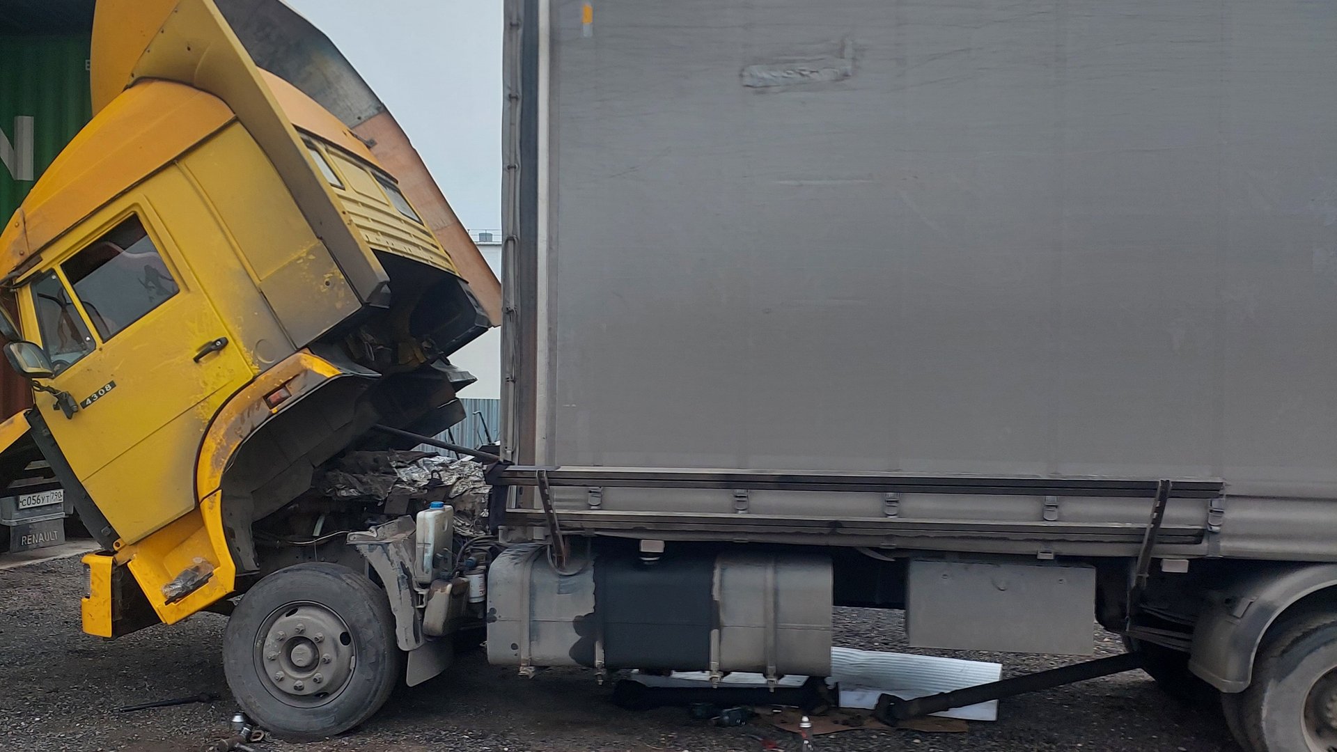 Меняю ГУР КАМАЗ.