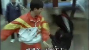 Мастер Шень Чжи демонстрирует технику тайцзицюань