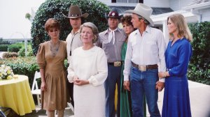 Сериал Даллас  - 3 сезон 6 серия / Dallas