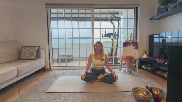 ЙОГА ДЛЯ СПИНЫ смотреть онлайн