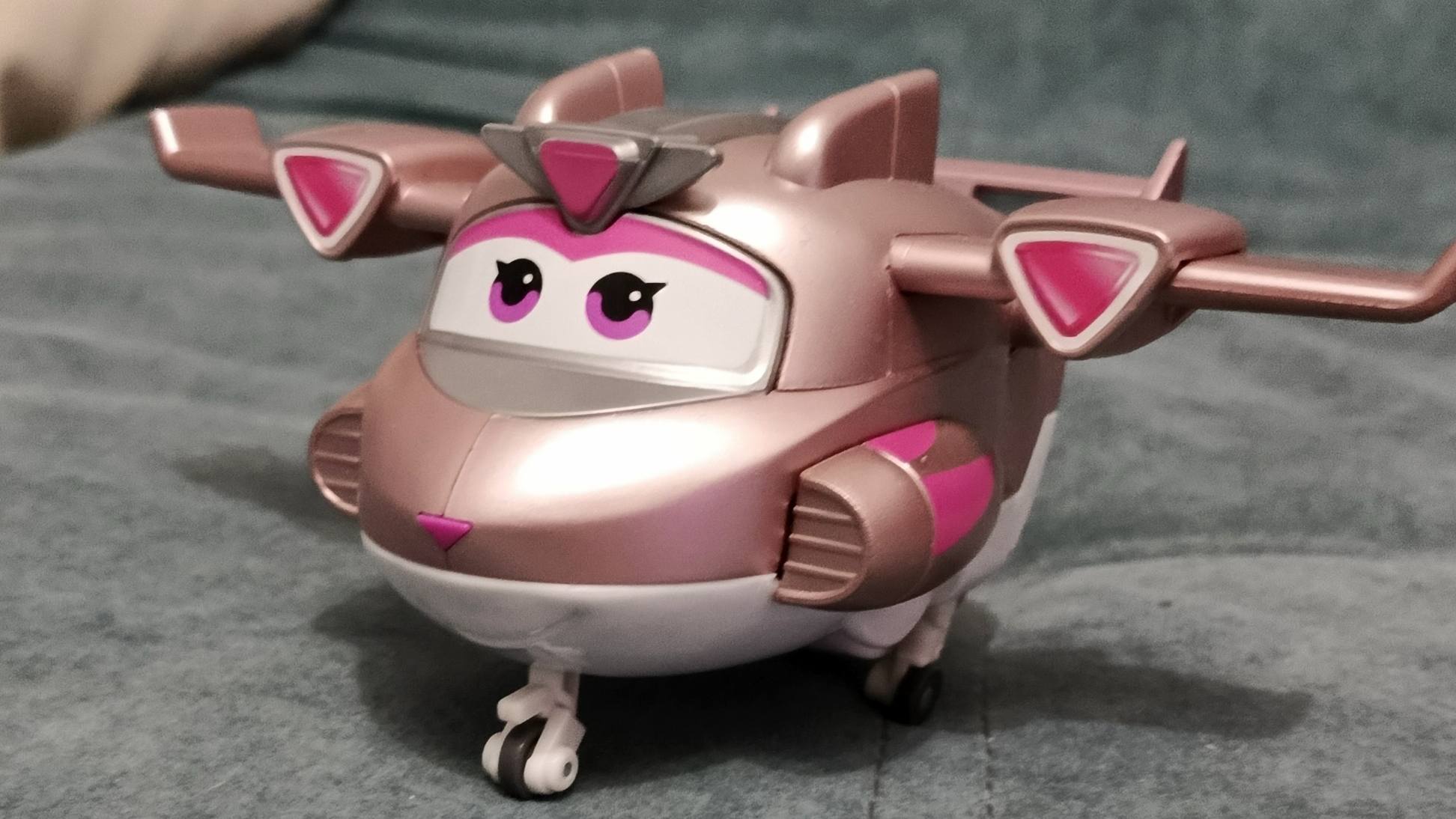 супер крылья (Gold Girl)