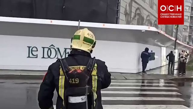 В Москве загорелась строящаяся пятиэтажка в Соймоновском проезде. смотреть онлайн