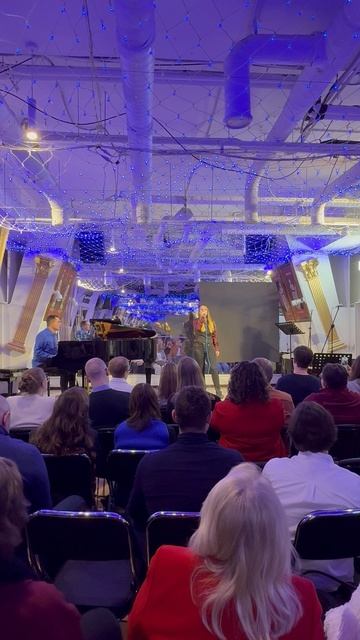 Наталия Тустановская исполняет кавер на Creep “Radiohead”, за роялем Виктор Смирнов