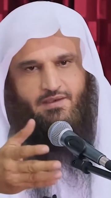 Из-за этого Абдурраззак аль-Бадр похвалил пожилого и упрекнул молодежь во время урока! смотреть онлайн
