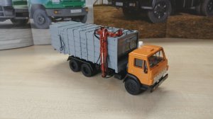 Обзор модели Камаз-53213 КО-415 Мусоровоз, масштаб 1:43, "Элекон".