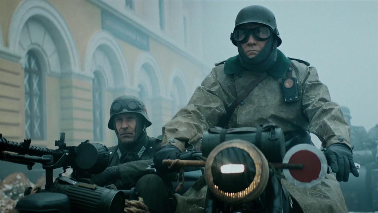 Смотрите на Первом канале многосерийный исторический детектив "Враг у ворот". смотреть онлайн