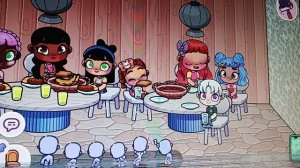 Анита и Алиса пошли в столовую в санатории. Аватар ворлд.