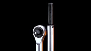 Динамометрический ключ двухсторонний 1» 300-1500Нм Licota AQP-N81500