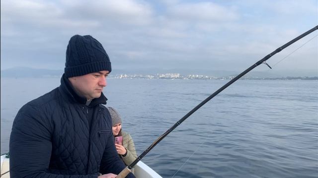 Прекрасный день, что бы поймать акулу в Чёрном море, а так же дельфины, 10.11.2025 смотреть онлайн