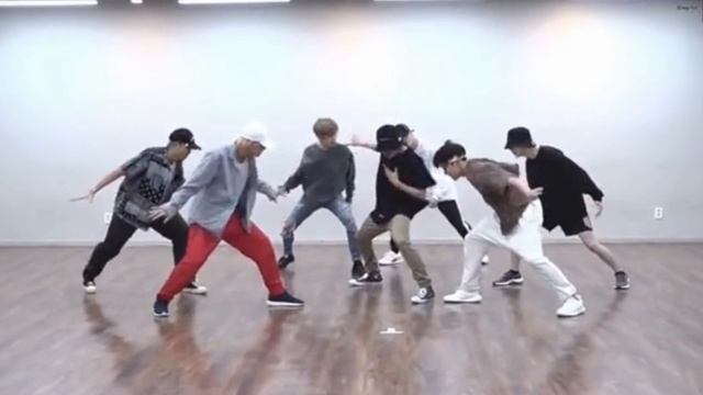 BTS- Idol dance practice mirrored смотреть онлайн
