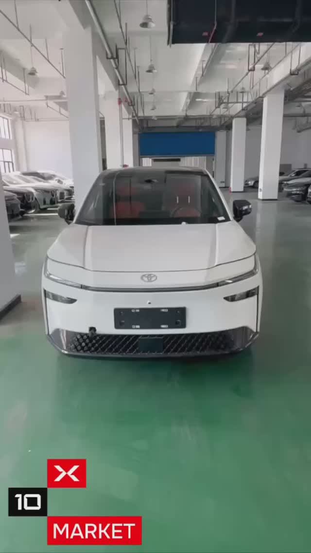 Toyota bZ3x 2025 года смотреть онлайн