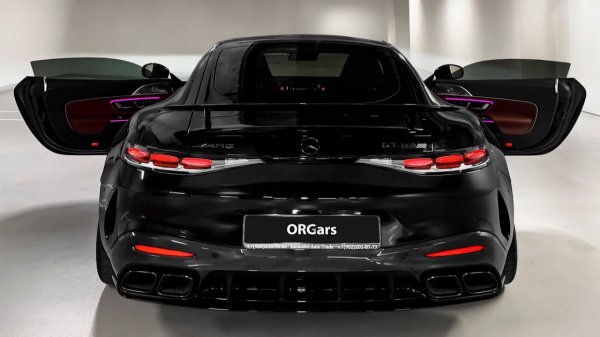 Mercedes-AMG GT 63 Pro 2026 года — звук, интерьер и экстерьер