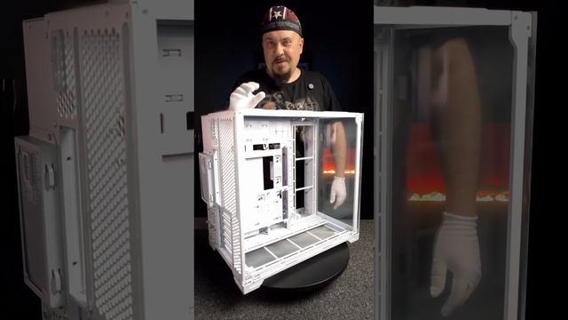 Лучший Белый Корпус для Геймеров — Lian Li O11 Vision Compact смотреть онлайн