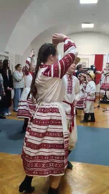Танцы Малоритского края. Броки музей. смотреть онлайн