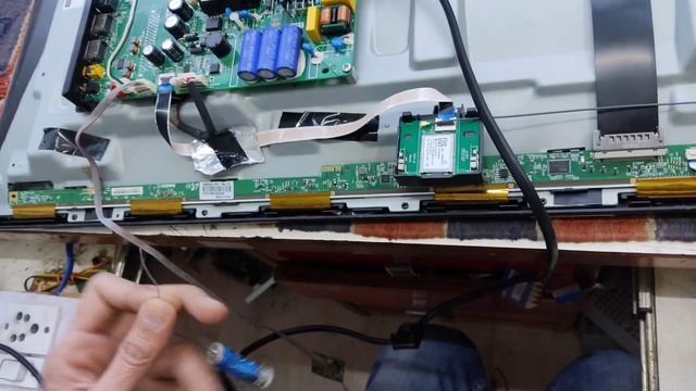 TCL 40S6500FS NO DISPLAY ONLY BACK LIGHT WORKING, SHORTING REMOVING EASY METHOD. смотреть онлайн