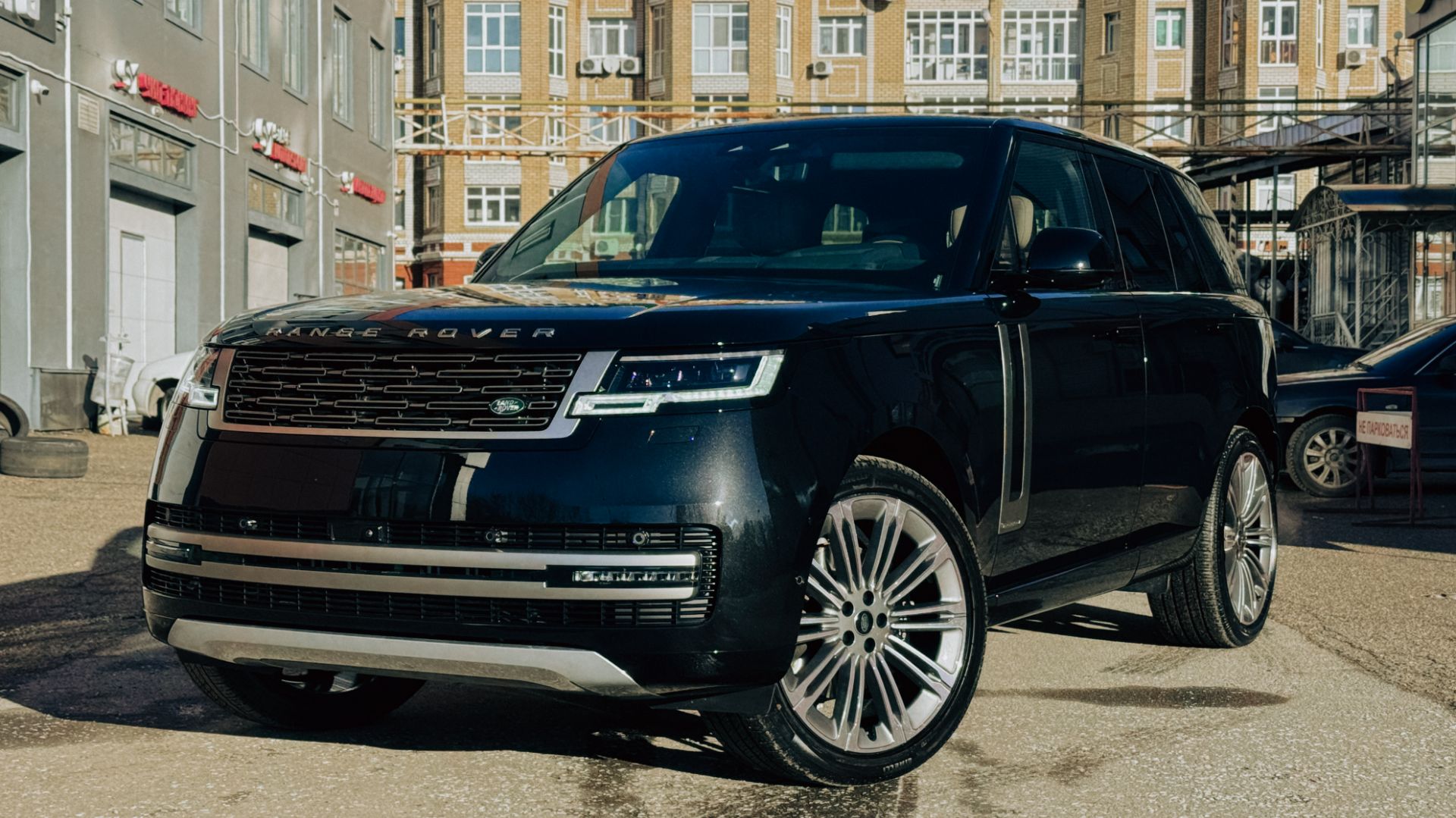 Полное бронирование кузова Range Rover полиуретановой пленкой