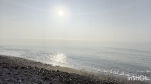 Море в Сочи, рядом с отелем «Аурия Морето»