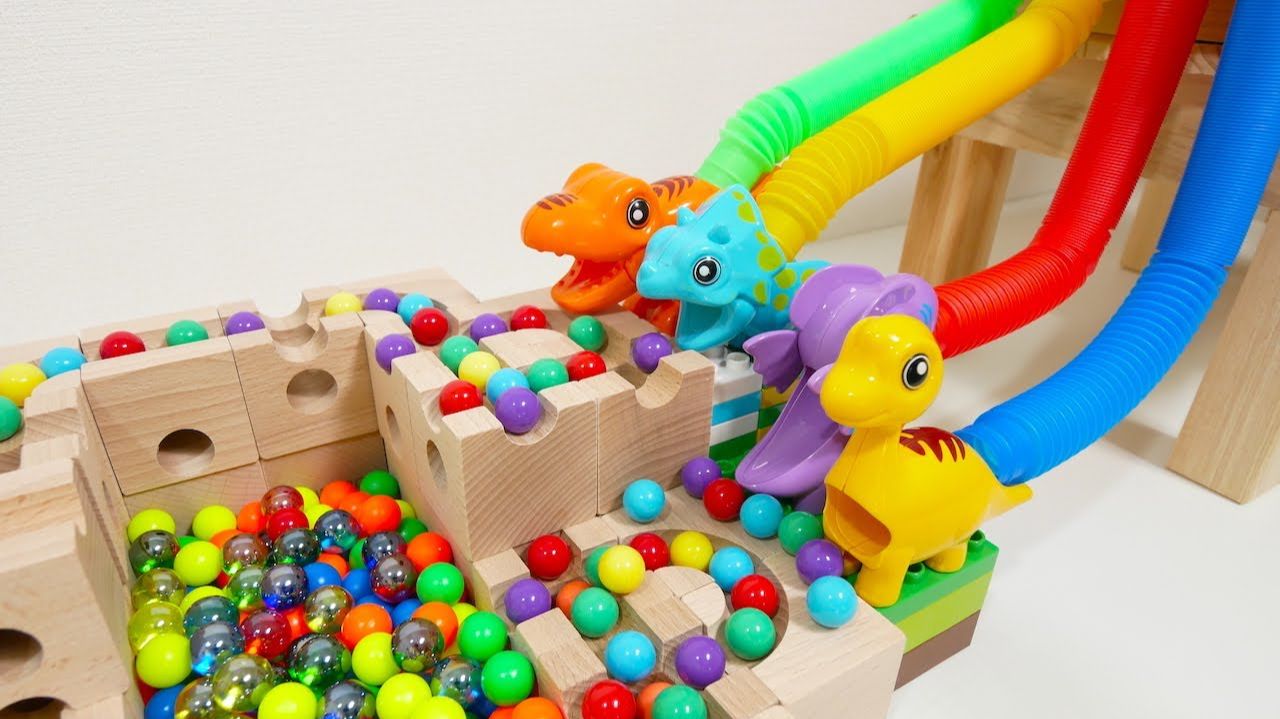 СТРОИМ ГОРКУ ДЛЯ ШАРИКОВ ЯРКИЕ ЦВЕТНЫЕ ШАРИКИ ВИДЕО АСМР ДЛЯ ДЕТЕЙ ДЕТСКИЙ КАНАЛ ИГРАЛКИ-ЗАЛИПАЛКИ смотреть онлайн