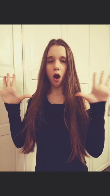 лайк шопинг модный лук...#тренд #танцы #тренд2022 #лав #люблю #викишоу #топ #вреек #поставьлайк #пла