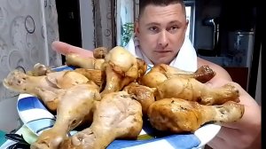 мукбанг/обжорыч/архивное видео два года назад, куриные ножки ням ням/