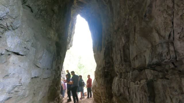 Талдинские пещеры, Горный Алтай смотреть онлайн