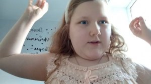 Асмр таппинг по всему что есть у меня на столе.