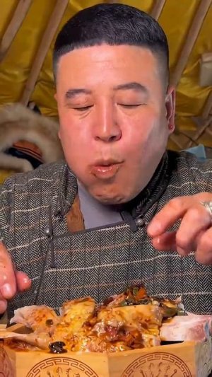 Кто хорошо кушает - тот хорошо  трудиться. Учись студент :) 👍🤗