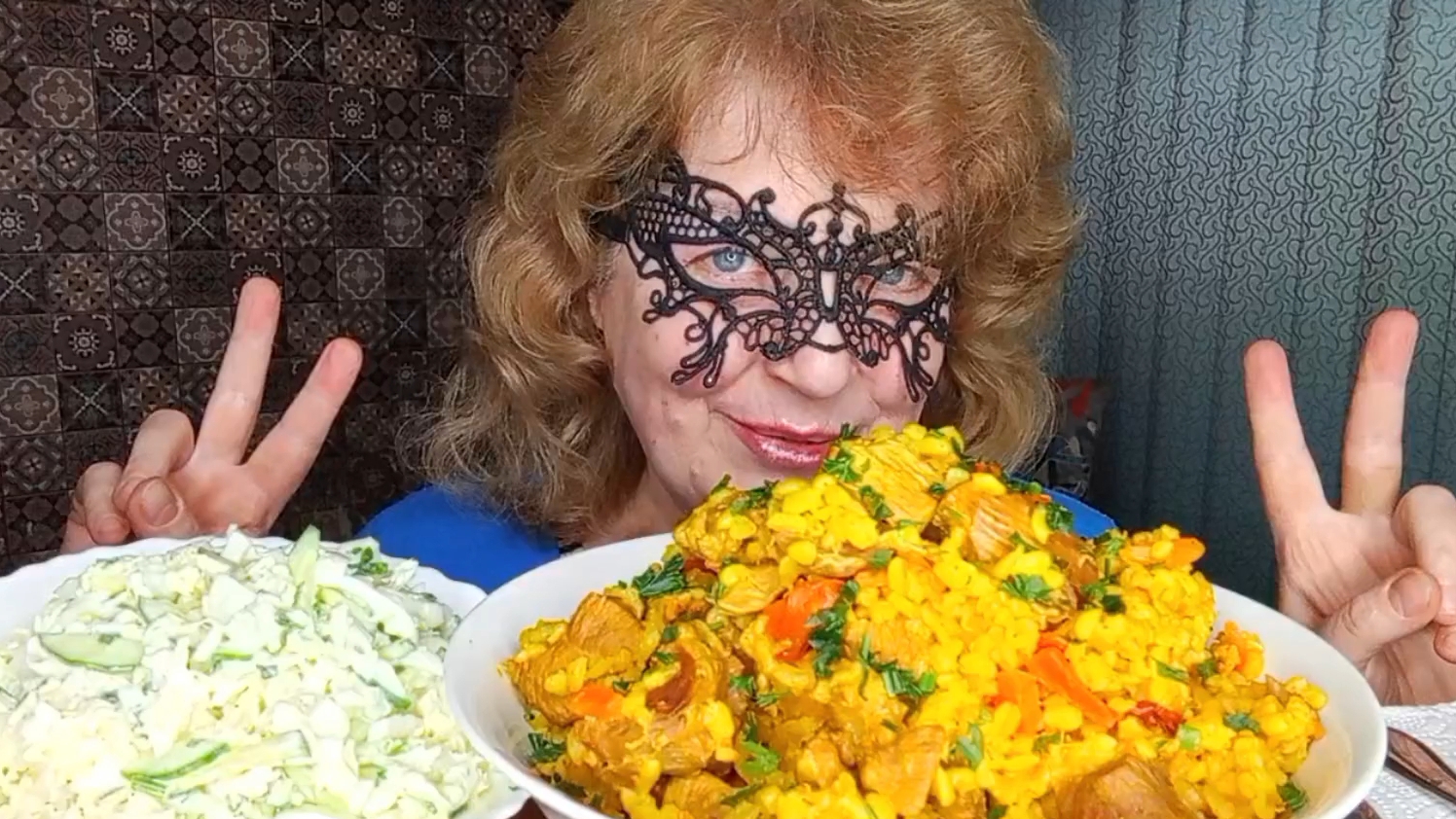 МУКБАНГ"ДАЖЕ АЛК@ШАМ ПОМОГАЛА" ЕДАНАКАМЕРУ/ смотреть онлайн