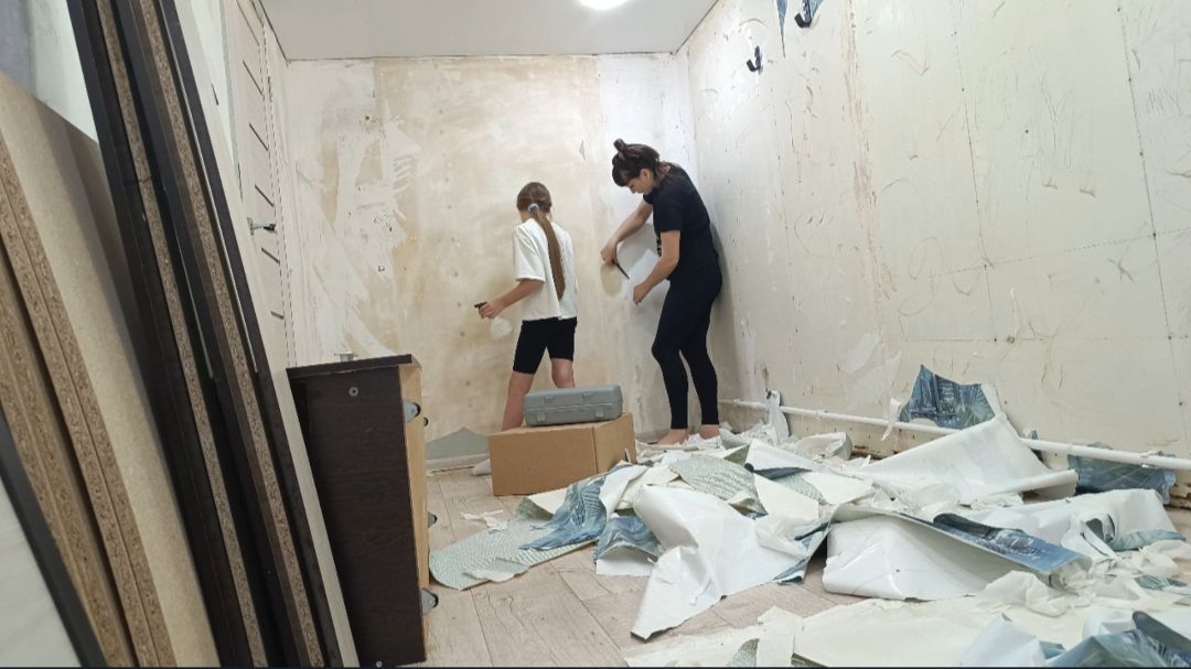 ДОКАЖУ МУЖУ,МОГУ БЕЗ НЕГО!СРЫВАЕМ ОБОИ, ИСПОРТИЛИ СТЕНЫ/ЖИВЕМ В ДЕРЕВНЕ смотреть онлайн