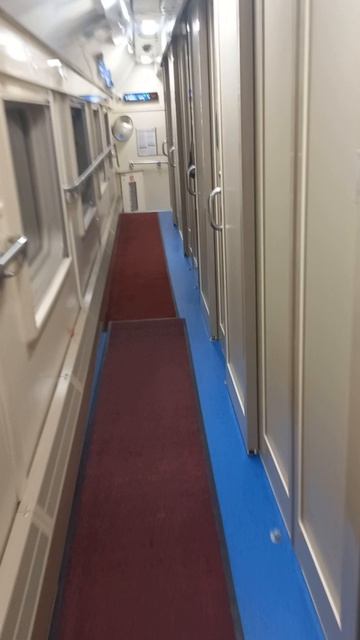 В двухэтажном поезде