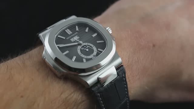 асы класса люкс Patek Philippe Nautilus с годовым календарем 5726