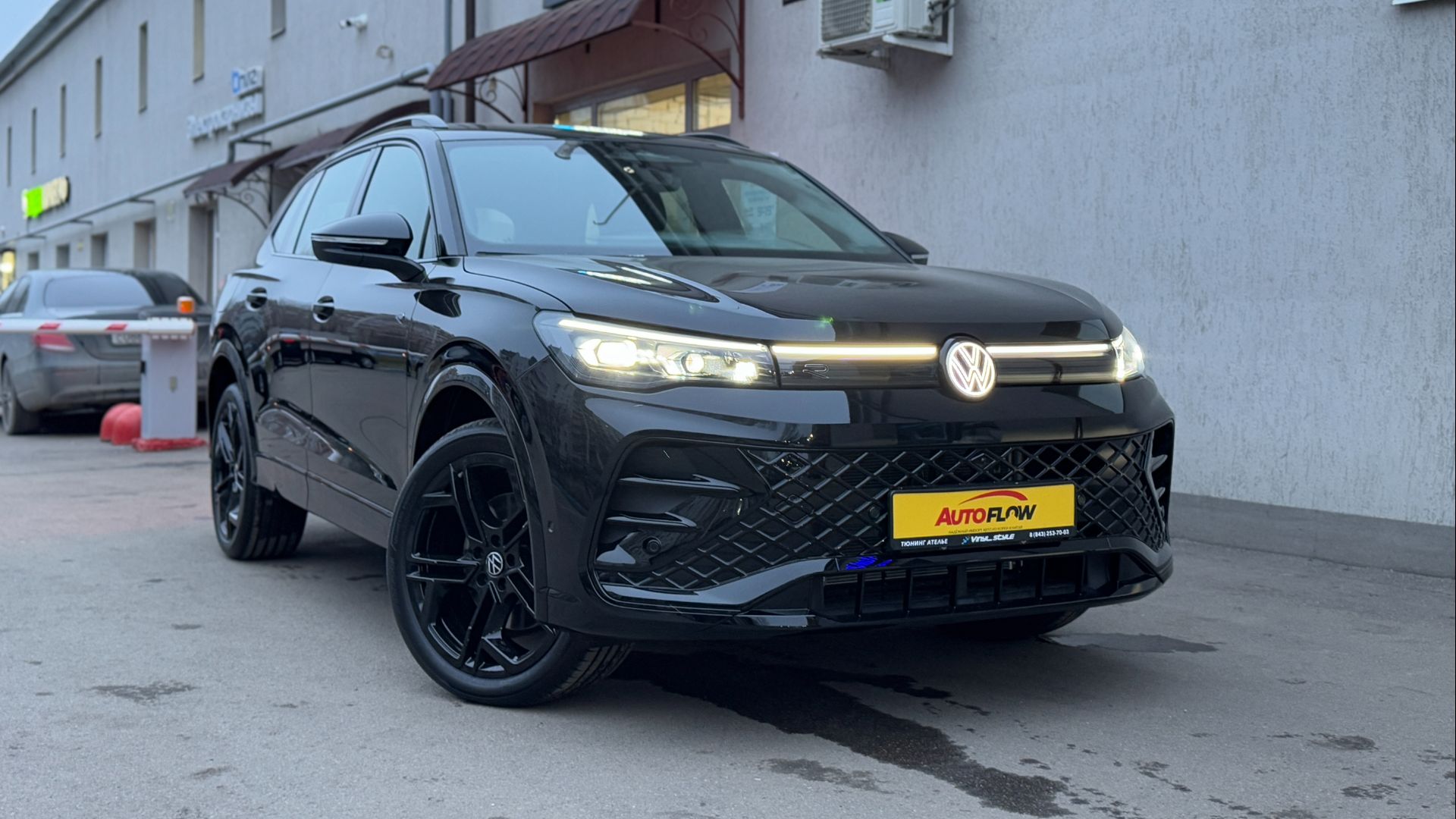 Привезли новый Volkswagen Tiguan 2025 года для клиента из Уфы смотреть онлайн