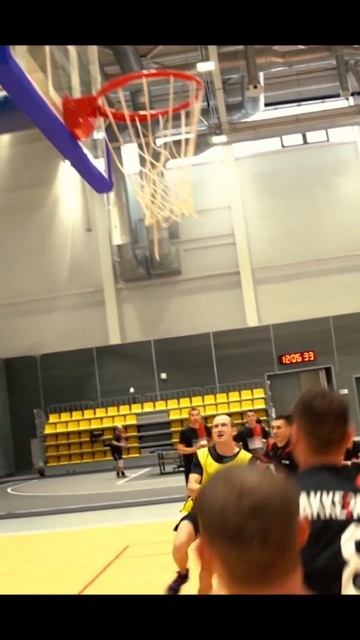 Помнишь, как это — забить мяч в кольцо