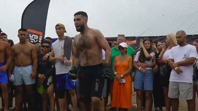 ТАДЖИК UFC против РУССКОГО ПРОФИКА !!! Лучший Бой !!! смотреть онлайн