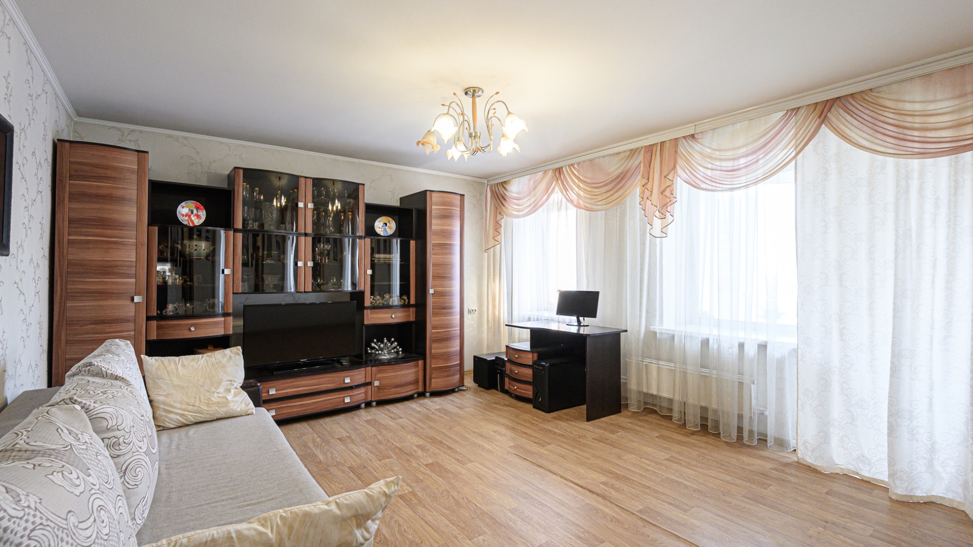 Двухкомнатная квартира, Новосибирск, Октябрьский район, ул. Шевченко, д.35 смотреть онлайн