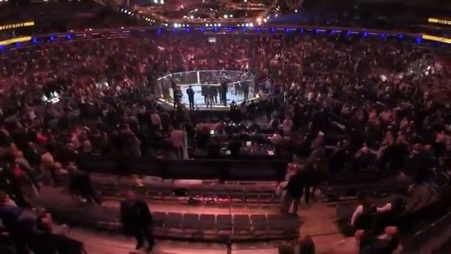 Интервью Ислама Махачева в Октагоне | UFC 322 смотреть онлайн