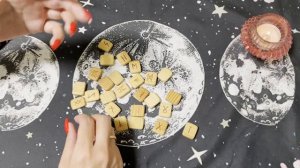 Ближайшее будущее ваших отношений. Гадание на рунах