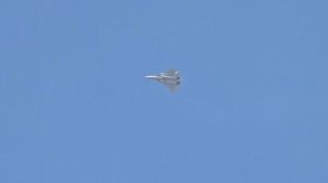 Воздушная часть авиасалона «Dubai Airshow 2025» с участием Су-57Э