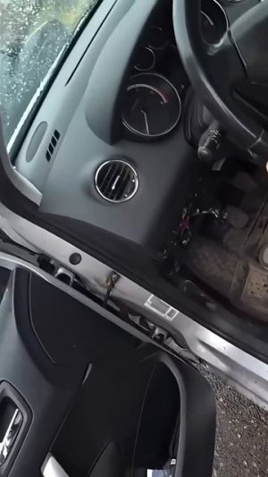 Французский автопром, цена x2, и люди готовы платить, потому что конкуренты не берут