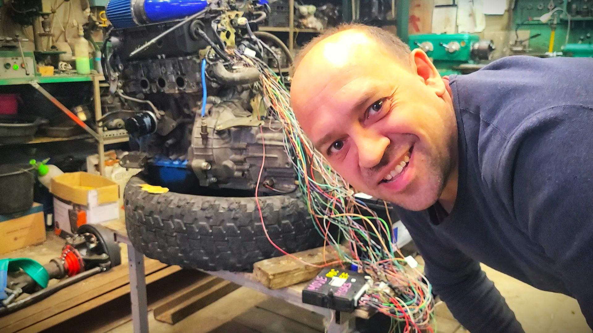 Погрузчик с мостами УАЗ. Двигатель и трансмиссия смотреть онлайн