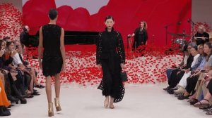 Показ женской коллекции Akris весна-лето 2024