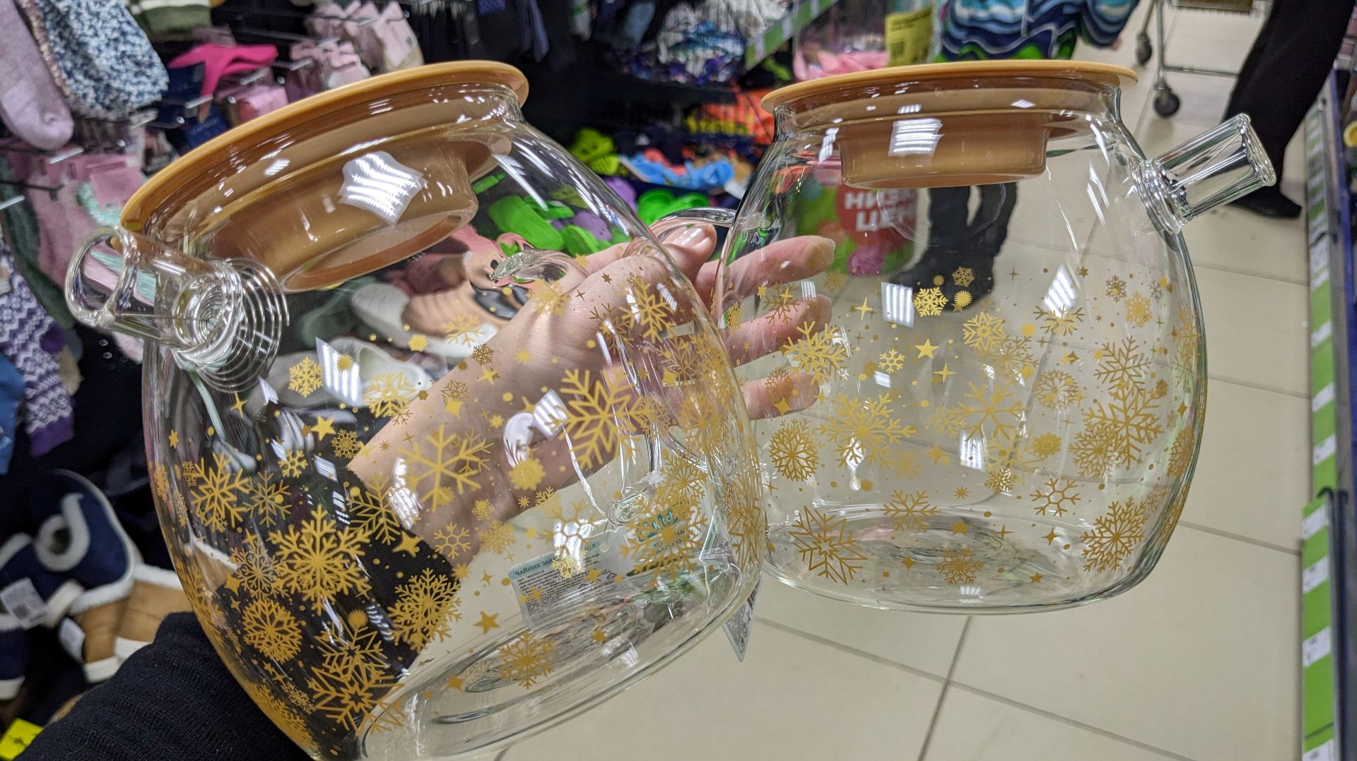 В Фикс Прайс привезли стеклянные чайники, конфетницы, коробки с котиками, сладости и другие товары смотреть онлайн