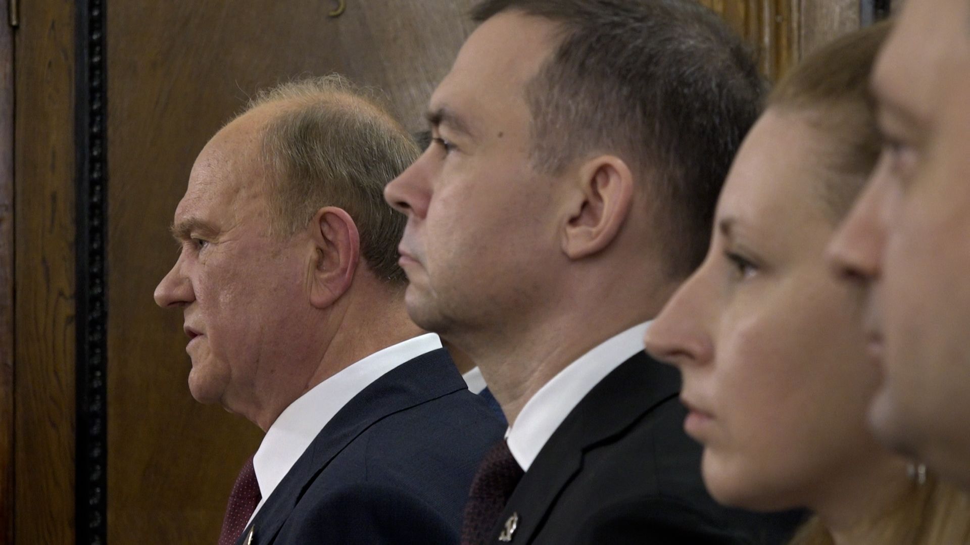 Брифинг депутатов фракции КПРФ в Государственной Думе (18.11.2025) смотреть онлайн