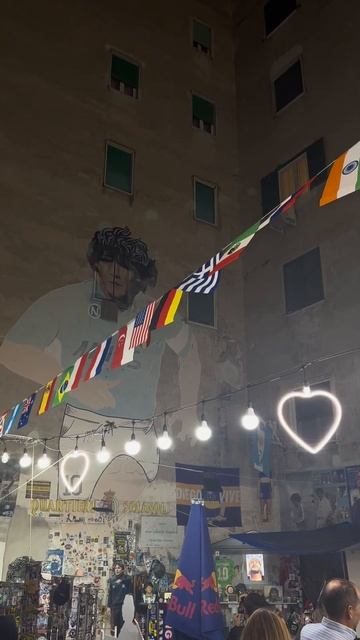 Стена Марадоны в Неаполе #италия #travel #виллаиталии #beautifuldestination #жизньвиталии #марадона