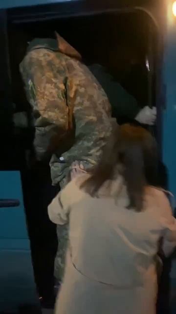 хотя бы ребенка отпустите.У тцк о таком бесполезно просить смотреть онлайн
